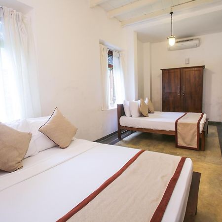 Villa Indrasiriya Ahangama Extérieur photo