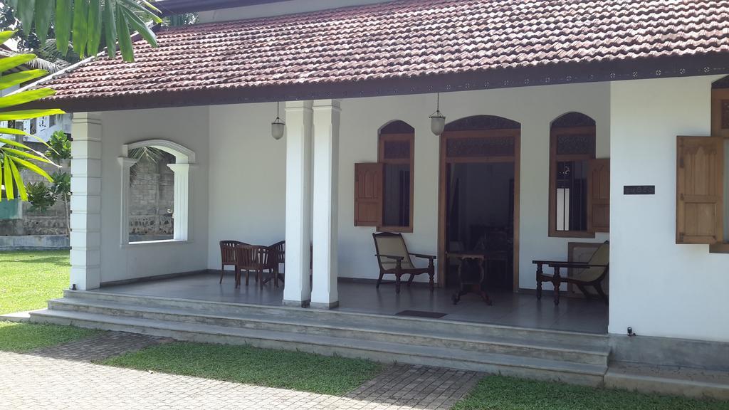 Villa Indrasiriya Ahangama Extérieur photo
