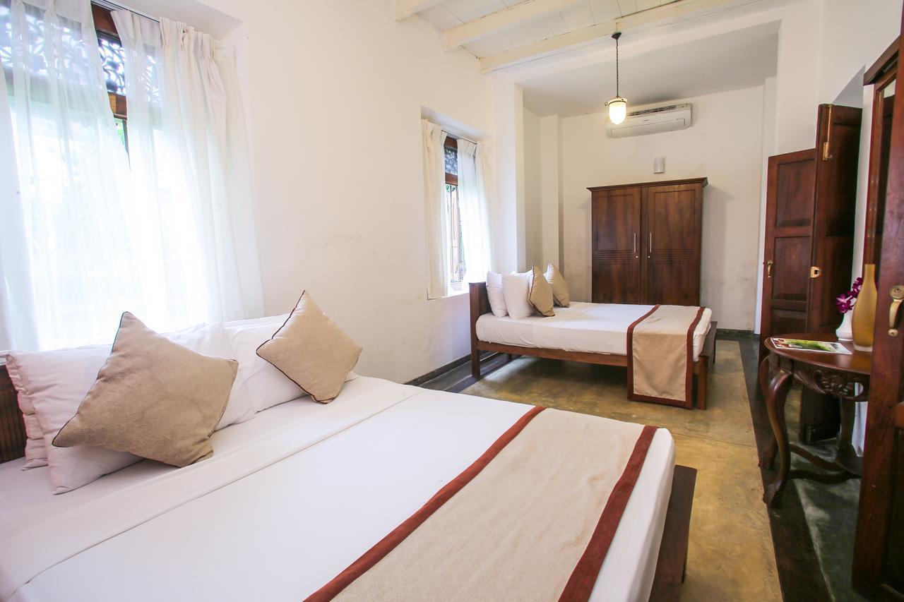 Villa Indrasiriya Ahangama Extérieur photo